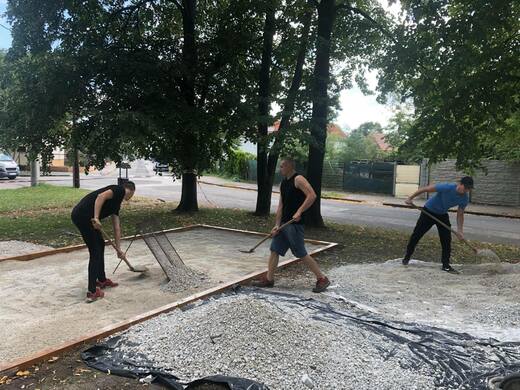 20_S_fin povrchove upravy petangoveho ihriska - kópia.jpeg
